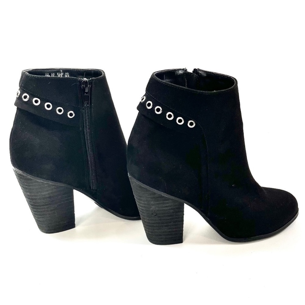 Carlos Santana Black Suede Grommet Heel Twilight Bootie - Size 7.5